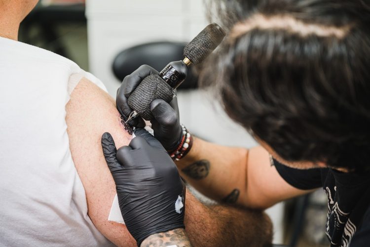 Machine à tatouage: pour faire de bons tracés