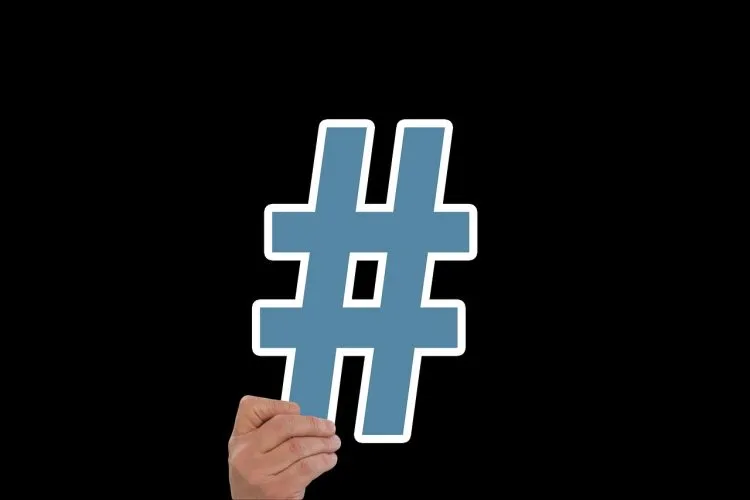 Qu’est-ce qui se cache derrière ce hashtag tendance?