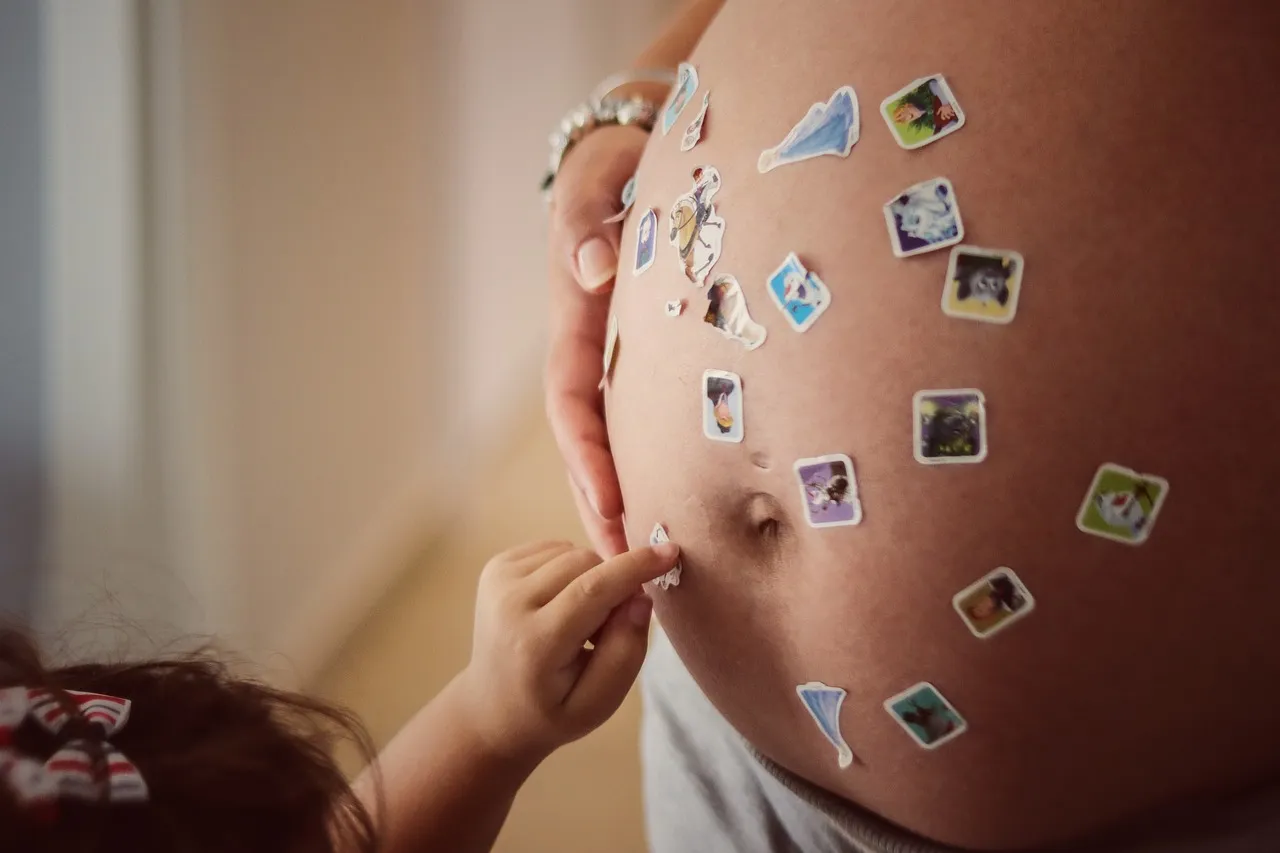 Grossesse nerveuse : le mal invisible qui frappe les femmes