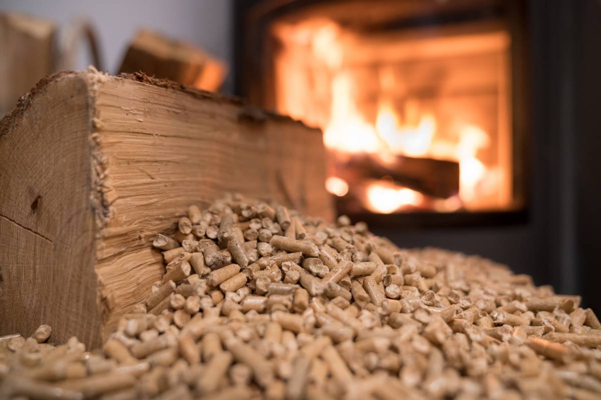 Poêle à bois : alliez tradition et innovation dans votre salon
