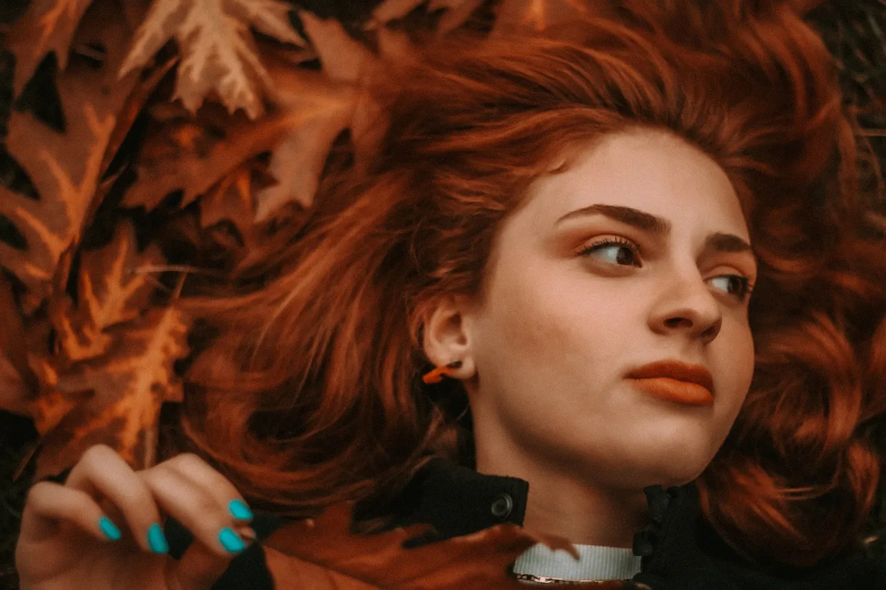 Les meilleures couleurs de cheveux pour un sublime balayage miel