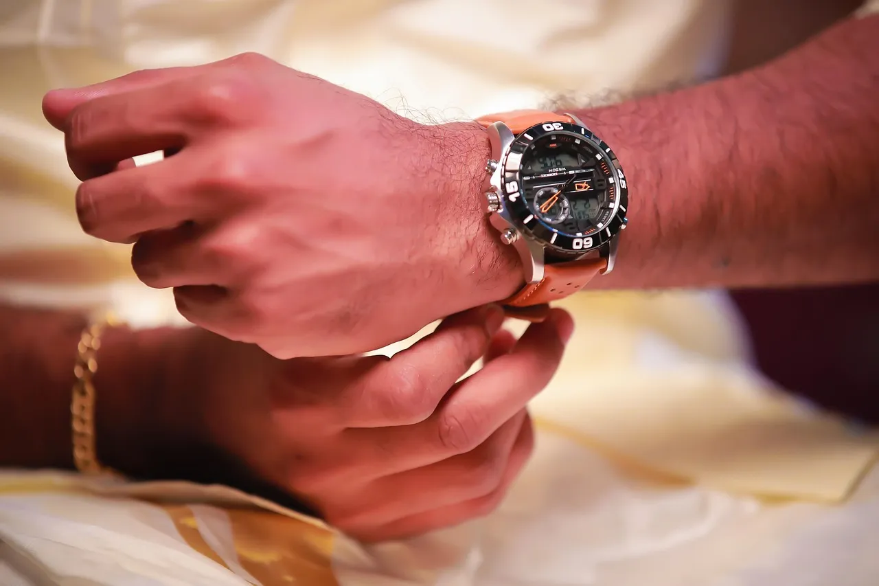 Pourquoi confier l’entretien de votre montre à un professionnel ?