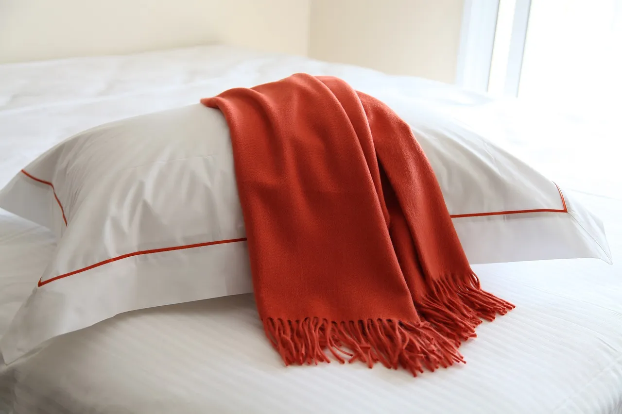 5 façons ingénieuses de porter un foulard pour rehausser votre look