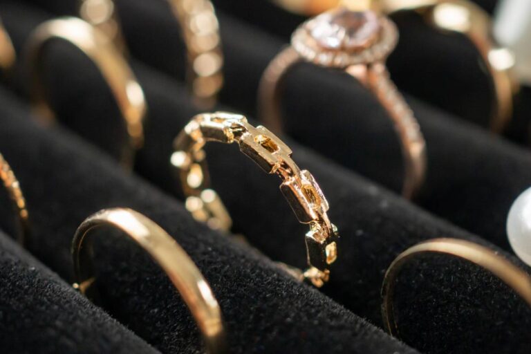 Achat d'une bague en or d'occasion : comment faire le bon choix ?