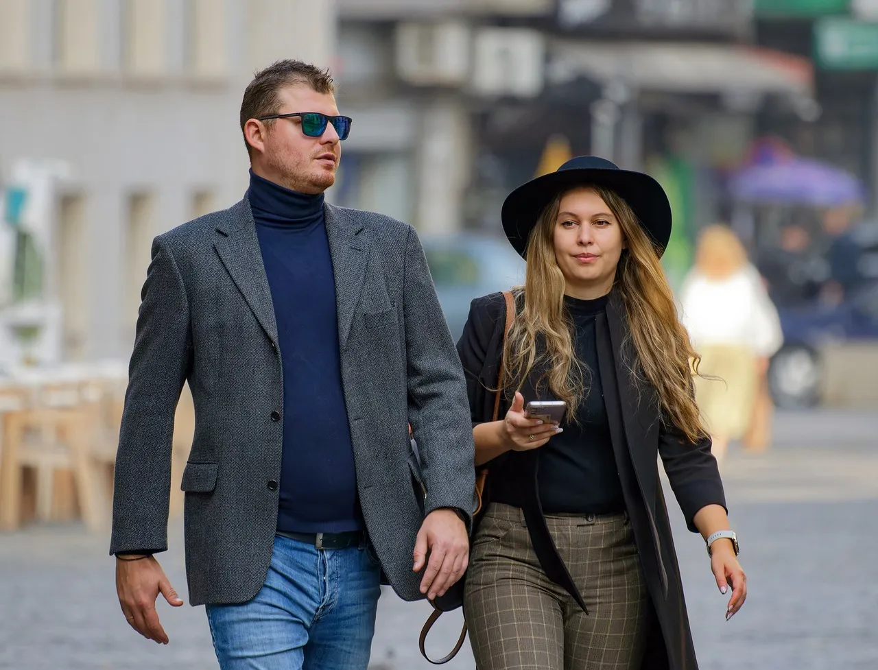 Quand il commence à vous appeler par votre prénom : la mode dans les relations