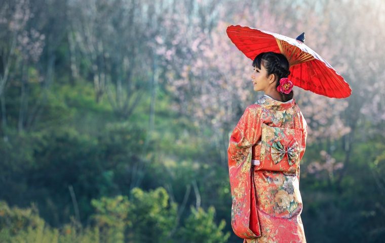 Comment porter le kimono pour femme ?