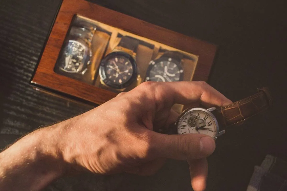 Comment choisir la boîte à montres parfaite pour votre collection ?