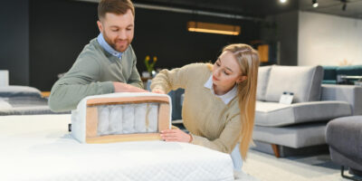 Les secrets d'un sommeil réparateur : comment choisir le bon matelas et sommier ?